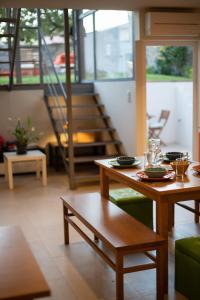 Peach Hostel & Suites