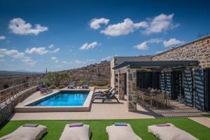 Mandy Luxury Villa by Cretevasion