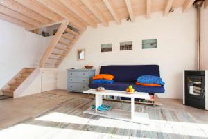 Romantic riverside retreat