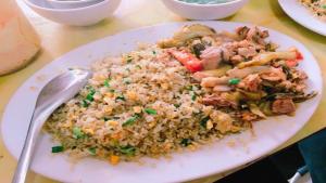 Nhà Nghỉ Diễm Quỳnh