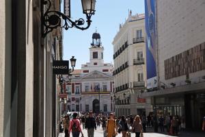 B&b Puerta Del Sol hotel, 
Madrid, Spain.
The photo picture quality can be
variable. We apologize if the
quality is of an unacceptable
level.