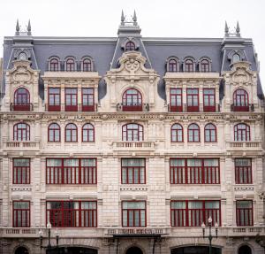  151 Avenida dos Aliados, União de Freguesias do Centro, 4000-196 Porto, Portugal.