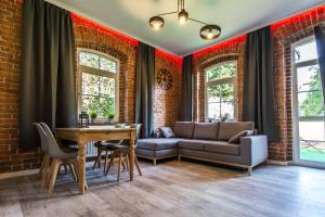 Apartamenty hoteLOVE Stara Kuźnia - 4hvězdičkové hotely ve městě Karpacz