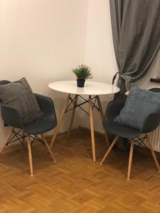 LivingRoom 3 Self Check-in 24h