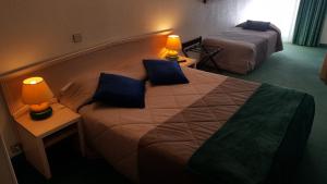 Hotels Hotel de Geneve , Faverges-Seythenex 74210, Haute Savoie : photos des chambres