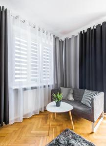 ClickTheFlat Apartment Chmielna 7