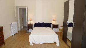 VIA ITALIA AP1054 - By Riviera Holiday Homes