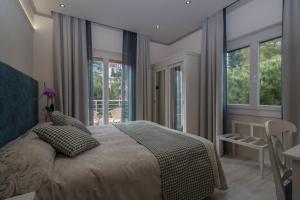 Double or Twin Room with Balcony room in Hotel Regina