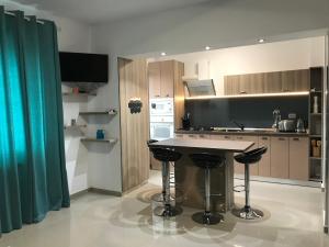 Luxury Flat 9 near Metro