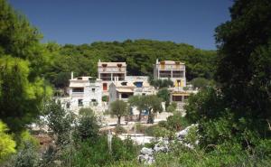 Revera Traditional Stone Villas, Apartments & Studios Zakynthos Greece