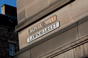 Royal Mile, 329 High Street, Edinburgh, EH1 1PN, England.