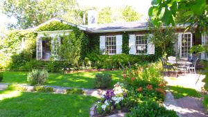 Honey Bird Lodge