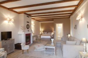 AlmondHouse Suites with Fireplace - ADULTS ONLY Parnassos Greece