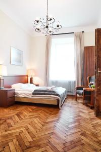Prestige location apartments Pijarska street