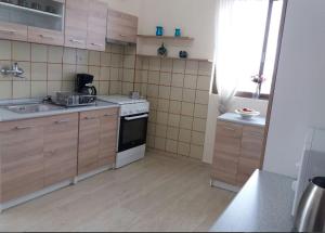 Comfortable 4th fl flat ideal for up to 8 people Ilia Greece