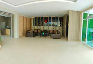 Embryo Hotel