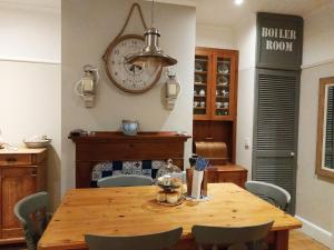 dog friendly nancecliff cottages