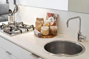 Complete Host Tiara Apartments