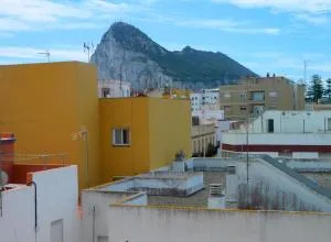 埃斯特彭内拉酒店 - 直布罗陀