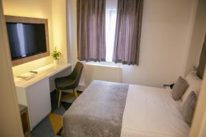 Deluxe Single Room room in Boutique Bristol Hotel
