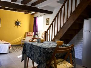 Villas Boutique Farmhouse Cottages with Pool, 6 Bedrooms - Angulus Ridet (Loire Valley) : photos des chambres