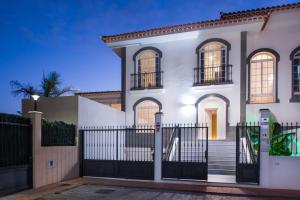 LUXURY WHITE VILLA with sea view, heated pool