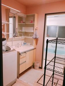 오카야마 HimawariRyokanひまわり旅館 4성급 숙소 로비