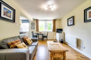 Stunning Studio Apartment Castle View