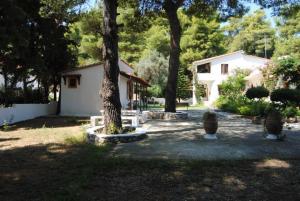 Paraschos Studios Skiathos Greece