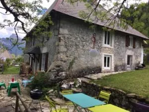 Charmante maison familiale - 圣皮耶尔德沙尔特勒斯