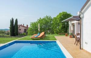 Modern Villa di Rovigno with Pool, Hot Tub and Sea View 