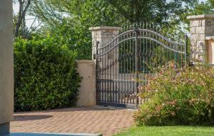 Spacious Villa Nikka with Beautiful Garden and Pool