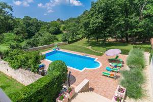 Villa Catarina with Beautiful and Spacious Garden and Pool