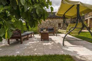 Attractive Stone Villa M-Mate with Pool - Privacy Guaranteed 