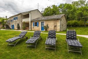 Attractive Stone Villa M-Mate with Pool - Privacy Guaranteed 