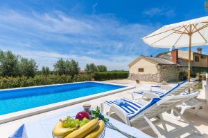 3 stern ferienhaus Stone House Rita with Pool Poreč Kroatien