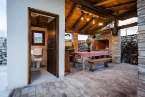 Exclusive Villa Tomani with Private Pool