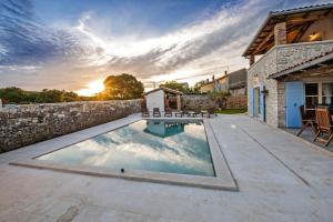 Exclusive Villa Tomani with Private Pool