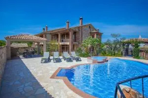 Manuel with Swimming Pool - Radossi