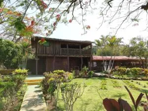 Hotel Rincón de la Vieja Lodge - Colonia Dos Ríos