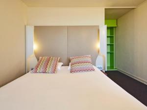 Hotels Kyriad - Ecouen la Croix Verte : photos des chambres