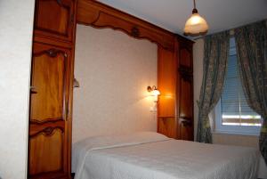 Hotels Hotel De France : photos des chambres