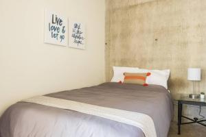 Urban Chic Loft - Walk to River B1, Апартаменты - Сан-Антонио