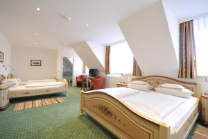 Quadruple Room room in Tilman Riemenschneider