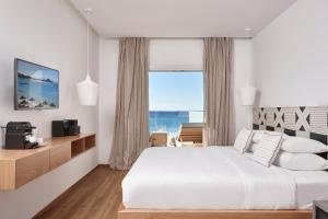 Mykonos Kosmoplaz Beach Resort Hotel Myconos Greece