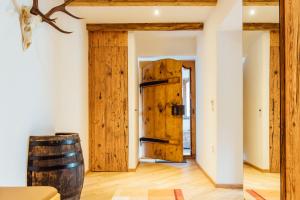 PRIVATE SUITES