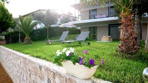 xanthis sea front villas