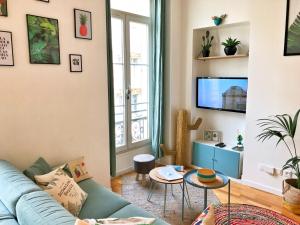 Appartements Homelivia, Appart FRIDA, mezzanine, deco raffinee et balcon : photos des chambres