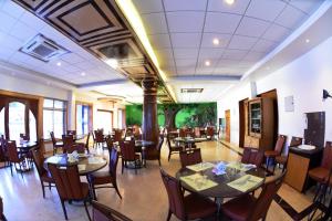 Hotel Sharada International