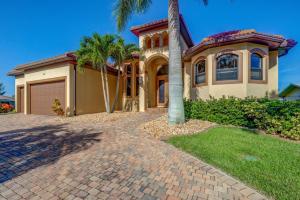Three-Bedroom Holiday Home  room in Majestic by the Yacht Club